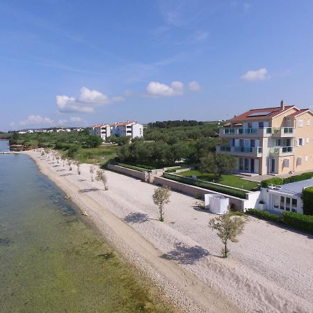 Apartments Citrine On The Beach Biograd Na Moru Buitenkant foto