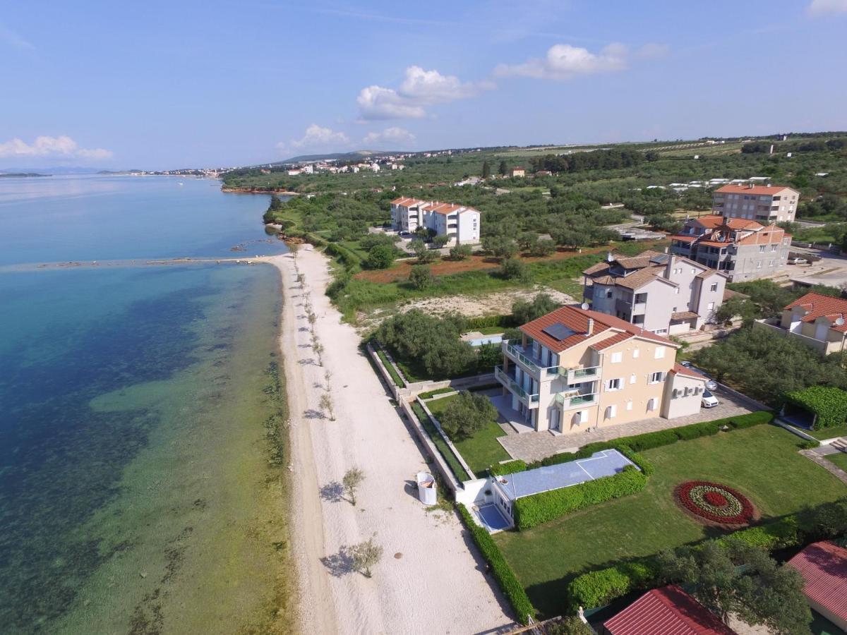 Apartments Citrine On The Beach Biograd Na Moru Buitenkant foto