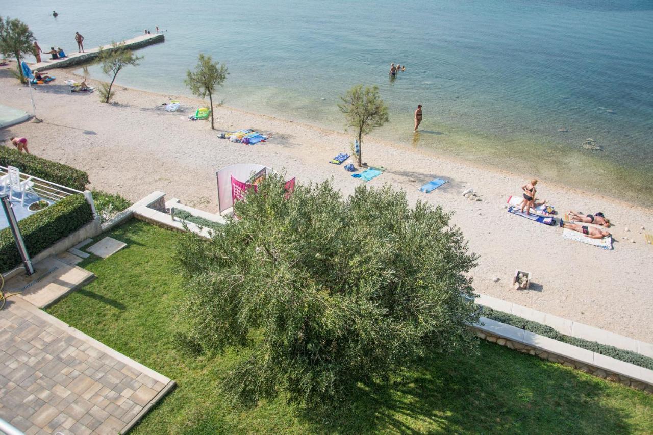 Apartments Citrine On The Beach Biograd Na Moru Buitenkant foto