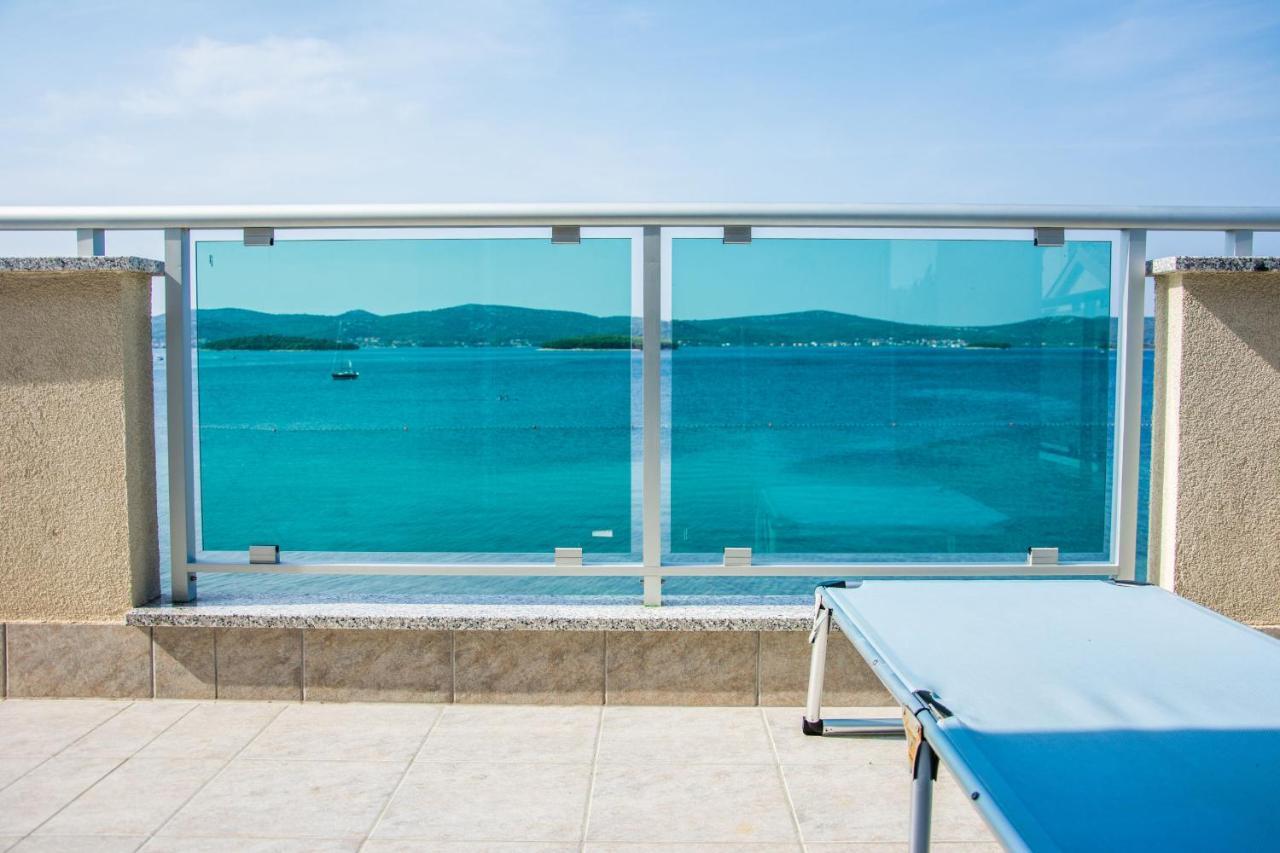 Apartments Citrine On The Beach Biograd Na Moru Buitenkant foto